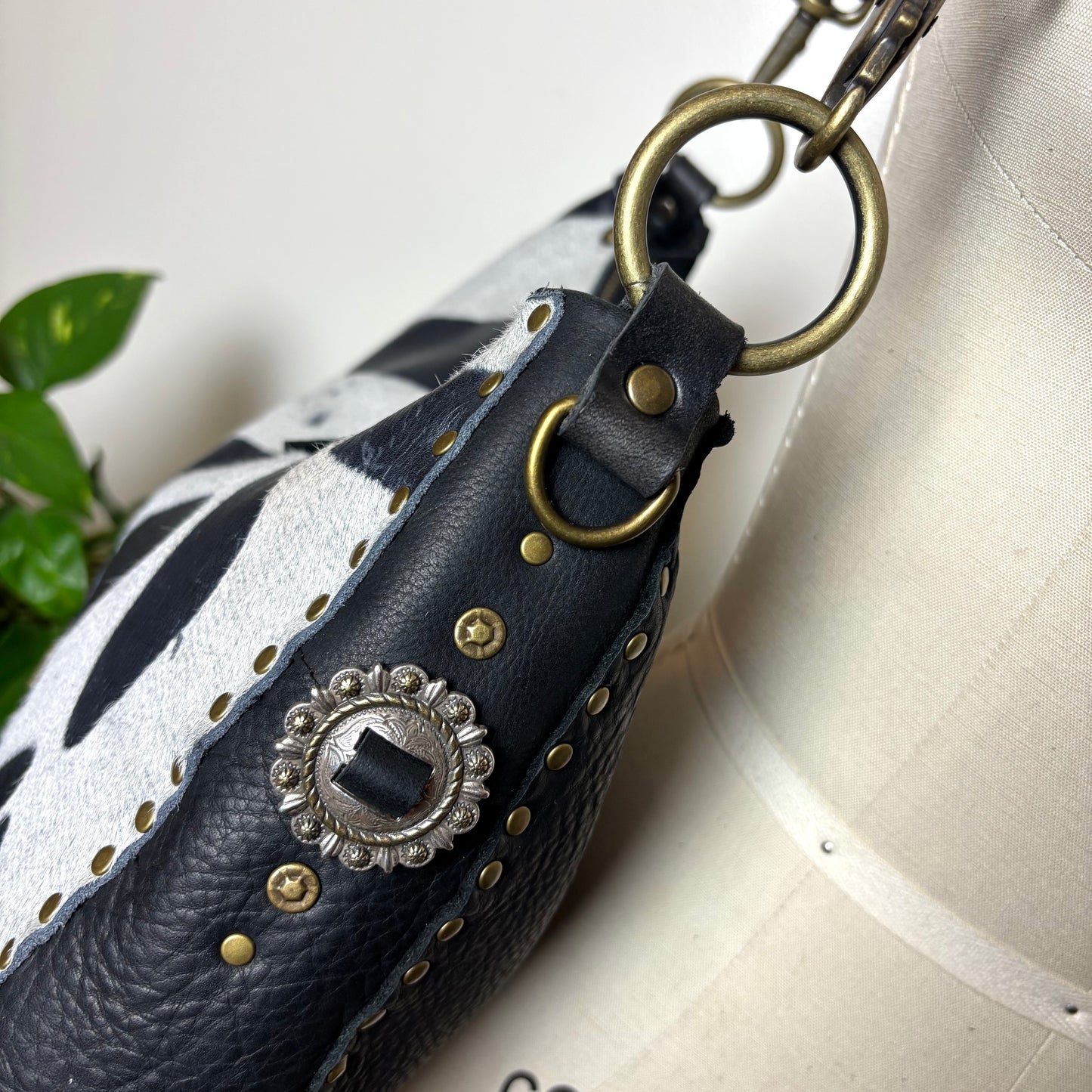 Zebra Bloom Ziptop Hobo