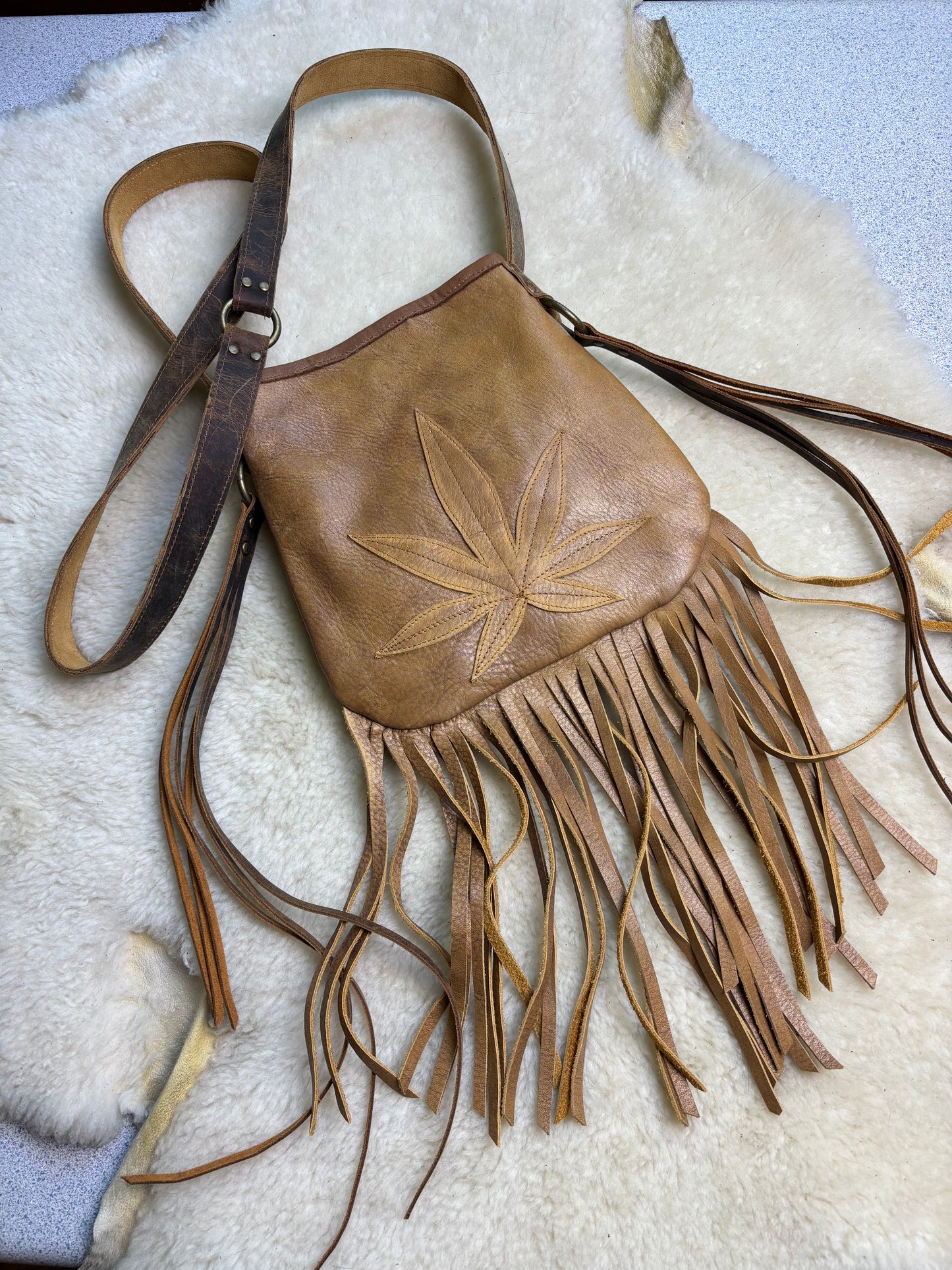 Reclaimed Leather Pot Leaf Bag