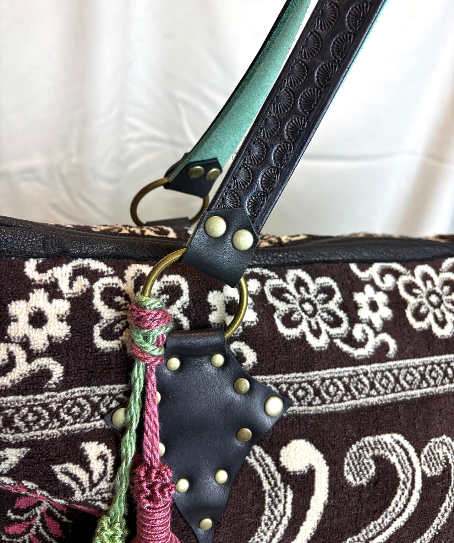Brown Floral Prayer Mat Ziptop Bag