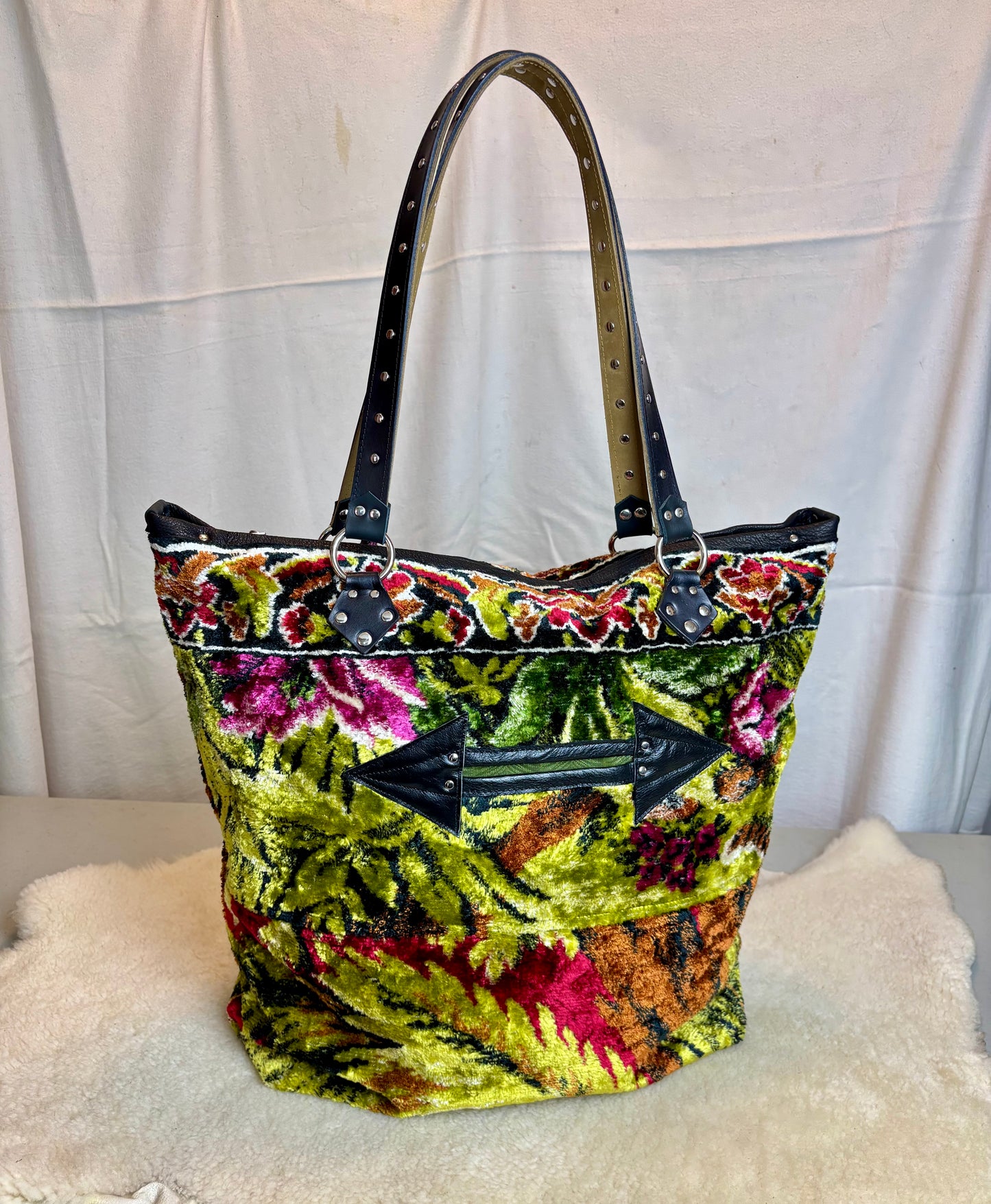 Tiger Velvet Ziptop Bag