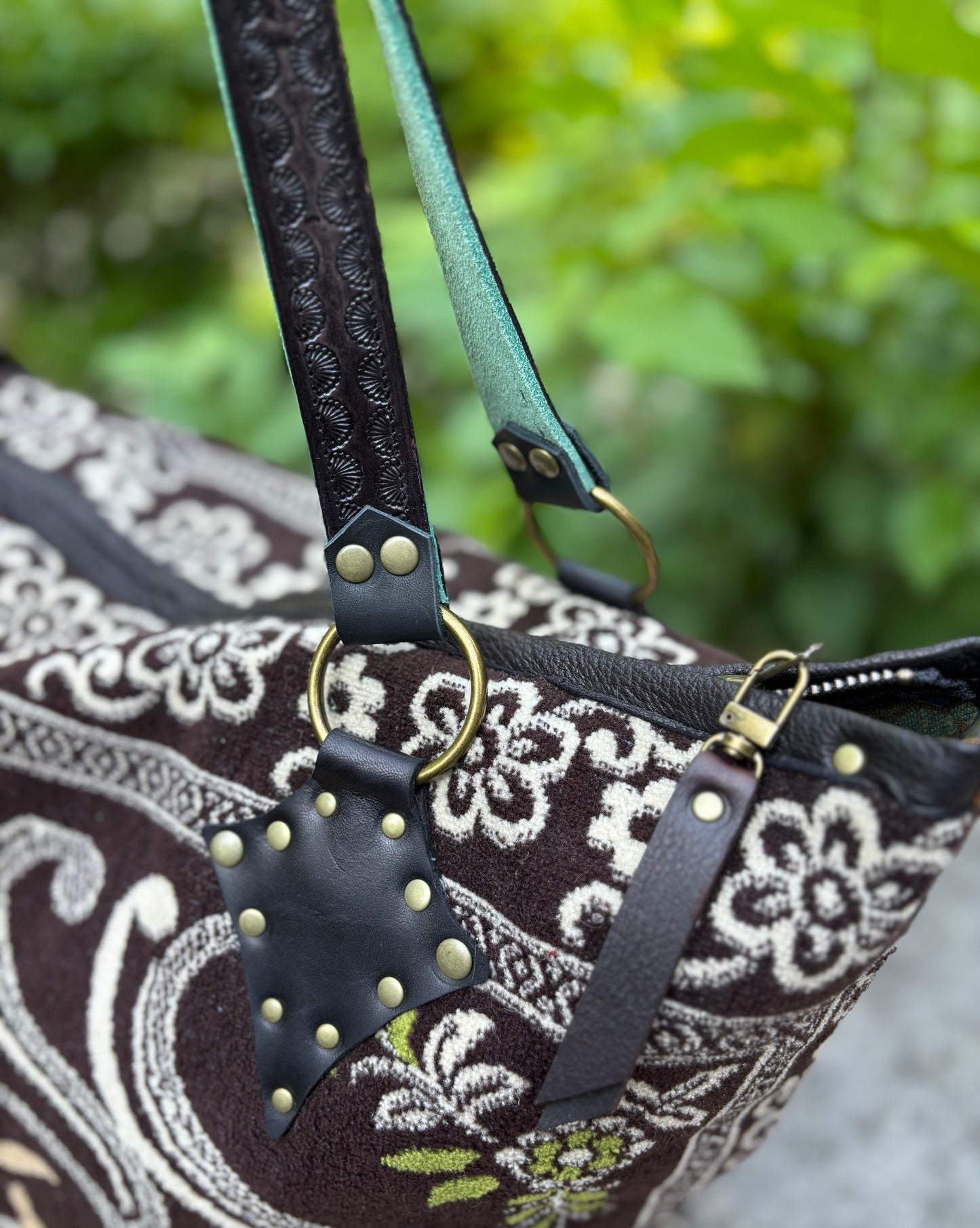 Brown Floral Prayer Mat Ziptop Bag
