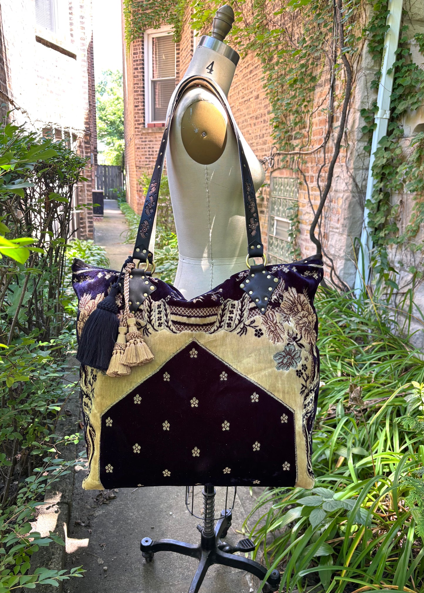 Navy Floral Velvet Prayer Mat Ziptop Bag