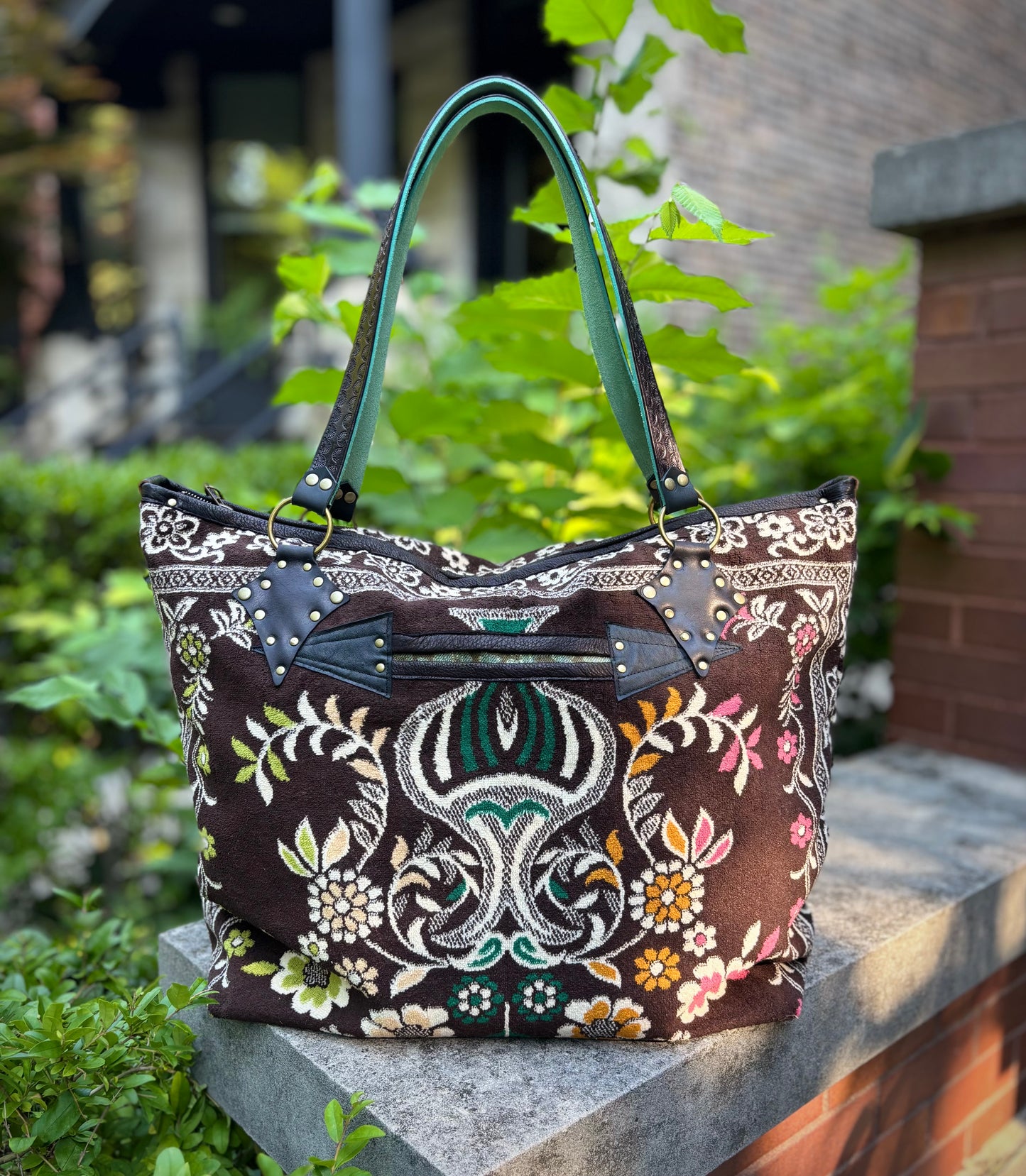 Brown Floral Prayer Mat Ziptop Bag