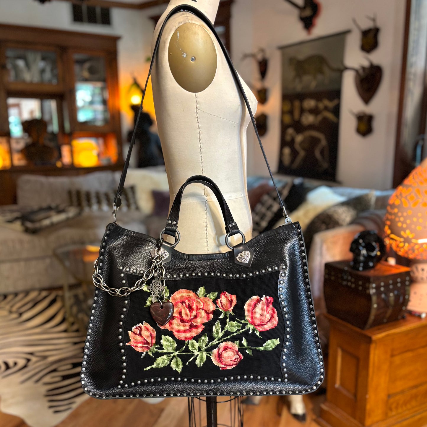 Needlepoint Rose Heirloom Bag in Black