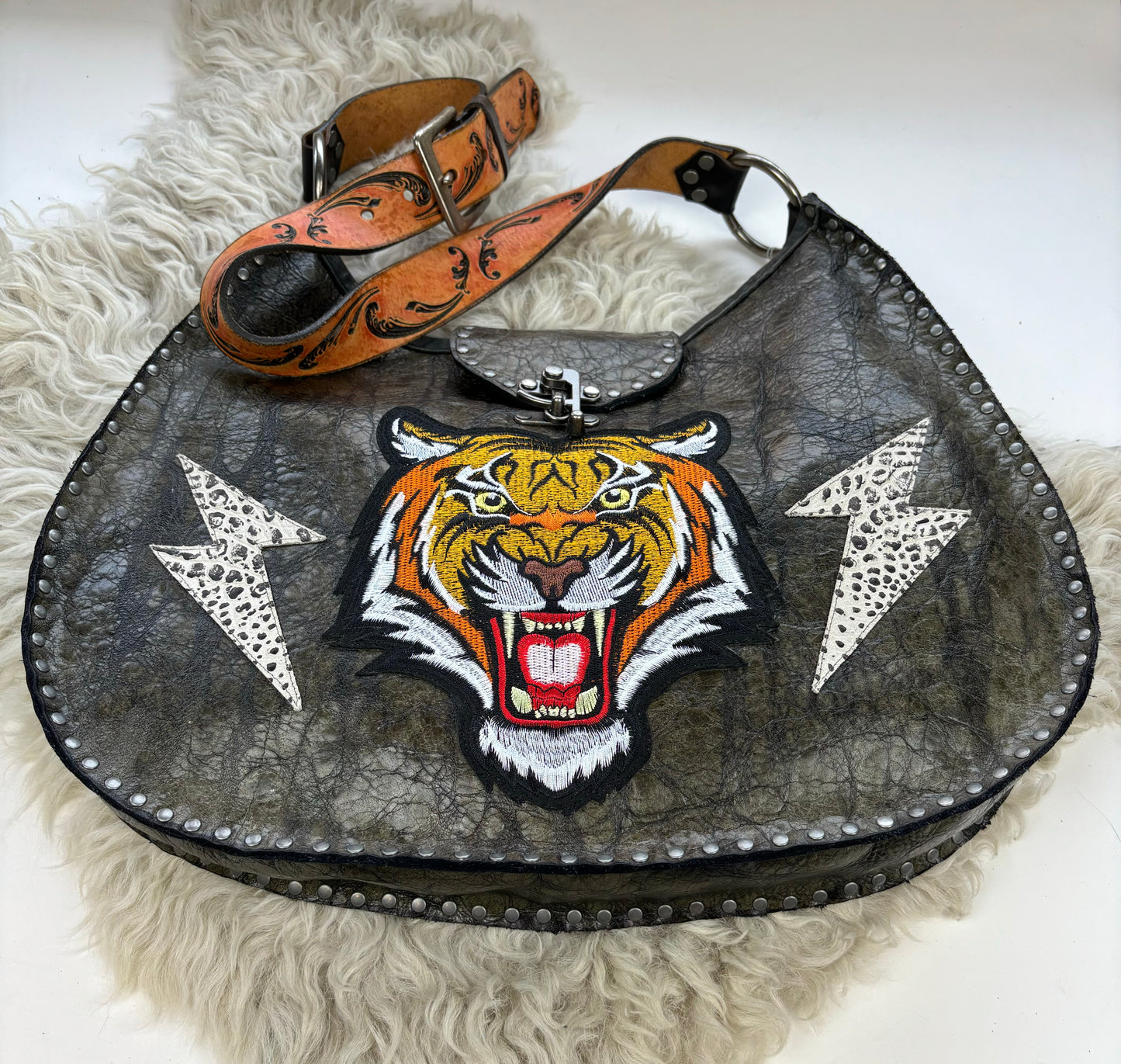 Olive Tree Bark Tiger Head Oversized Bag