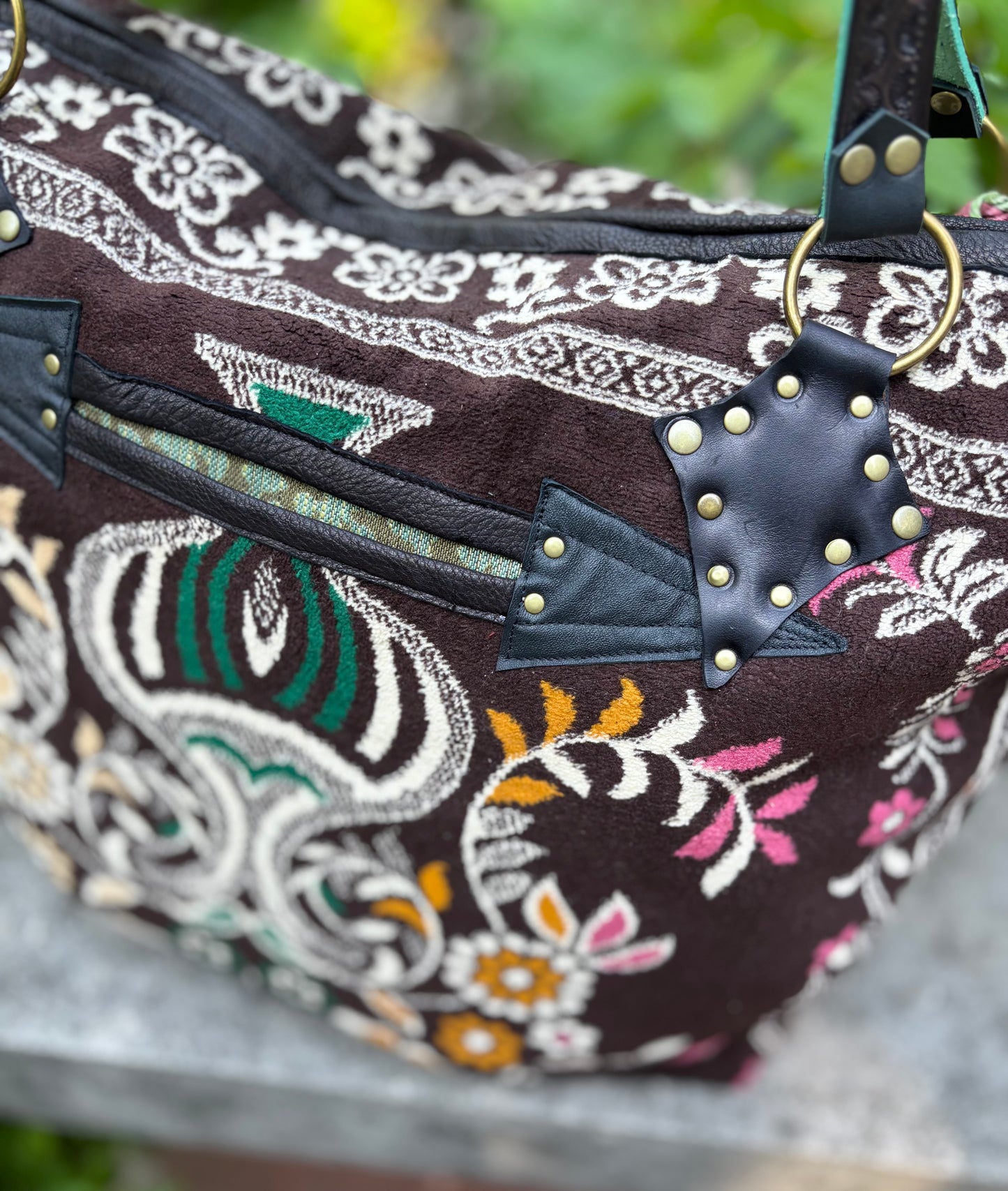 Brown Floral Prayer Mat Ziptop Bag