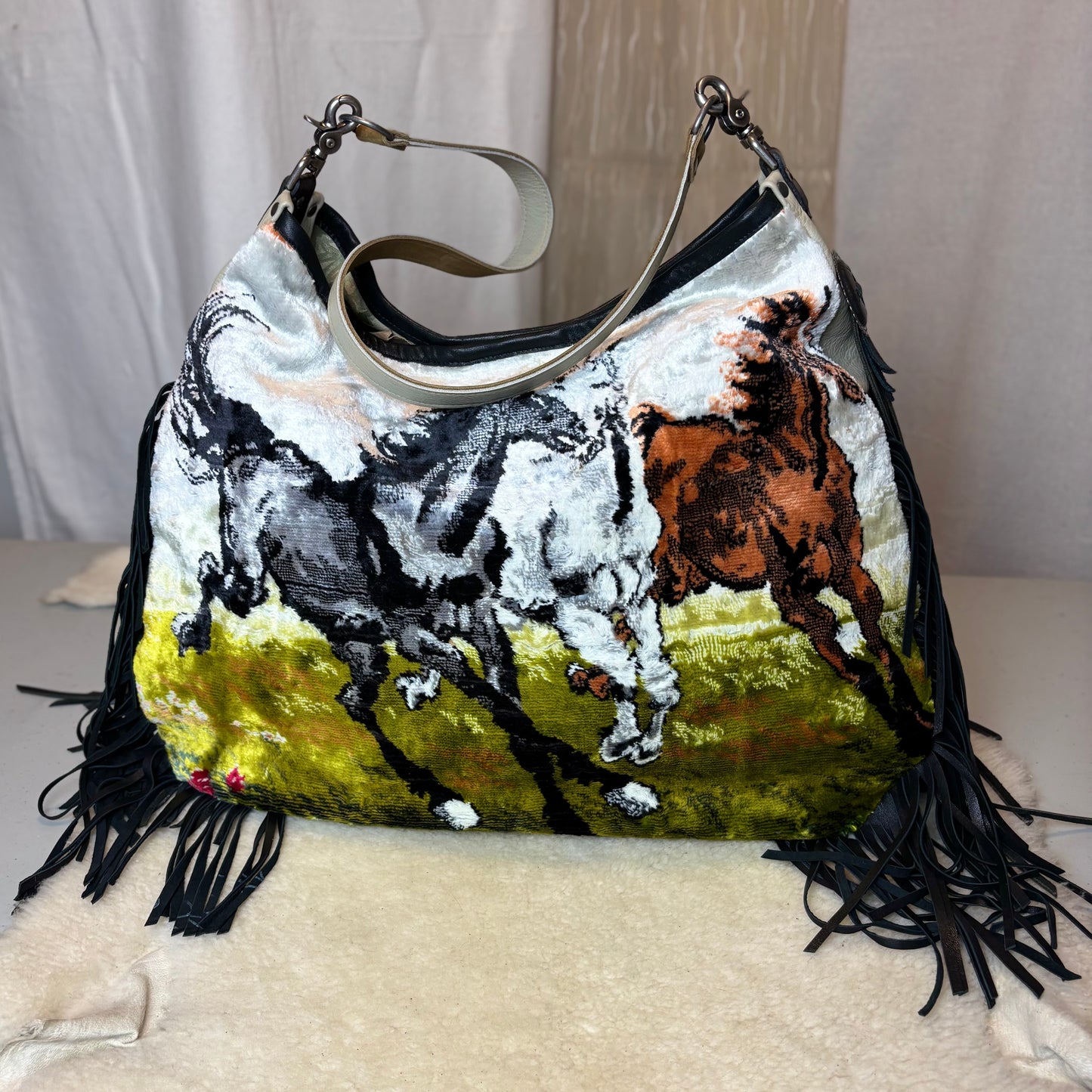 3 Horses Velvet Tapestry Bag