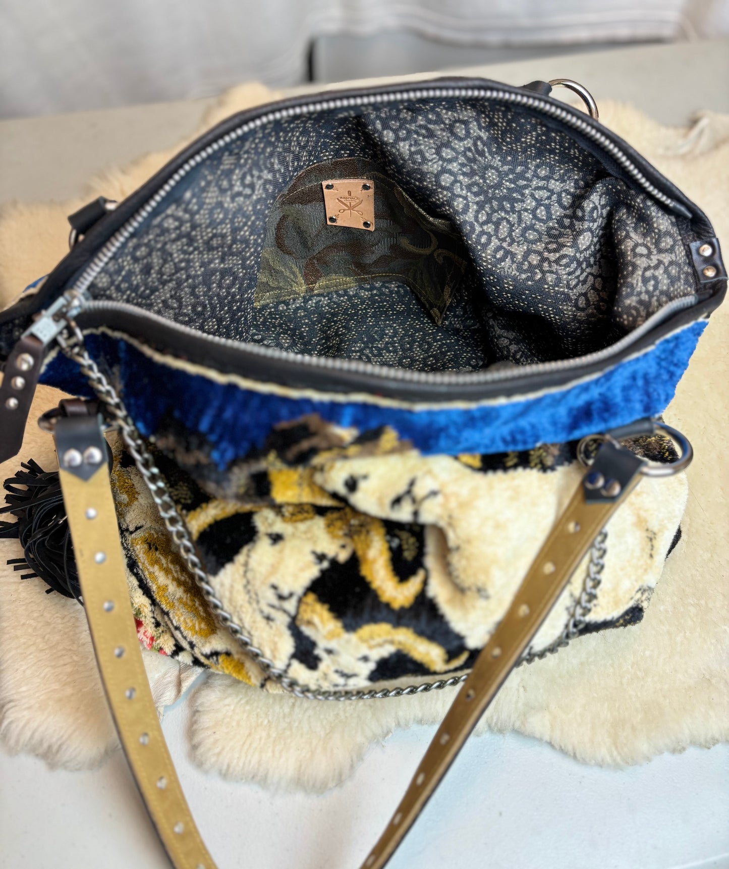 Bighorn Ram Velvet Ziptop Bag