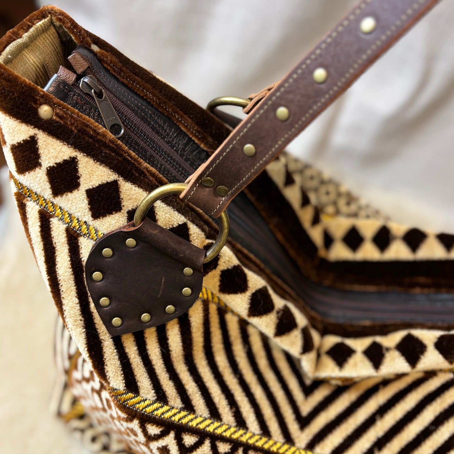 Prayer Mat Brown & Gold