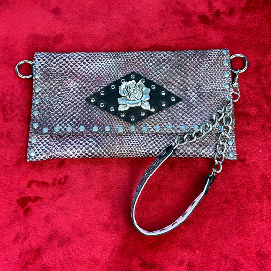 Lavender Pink Metal Rose Clutch