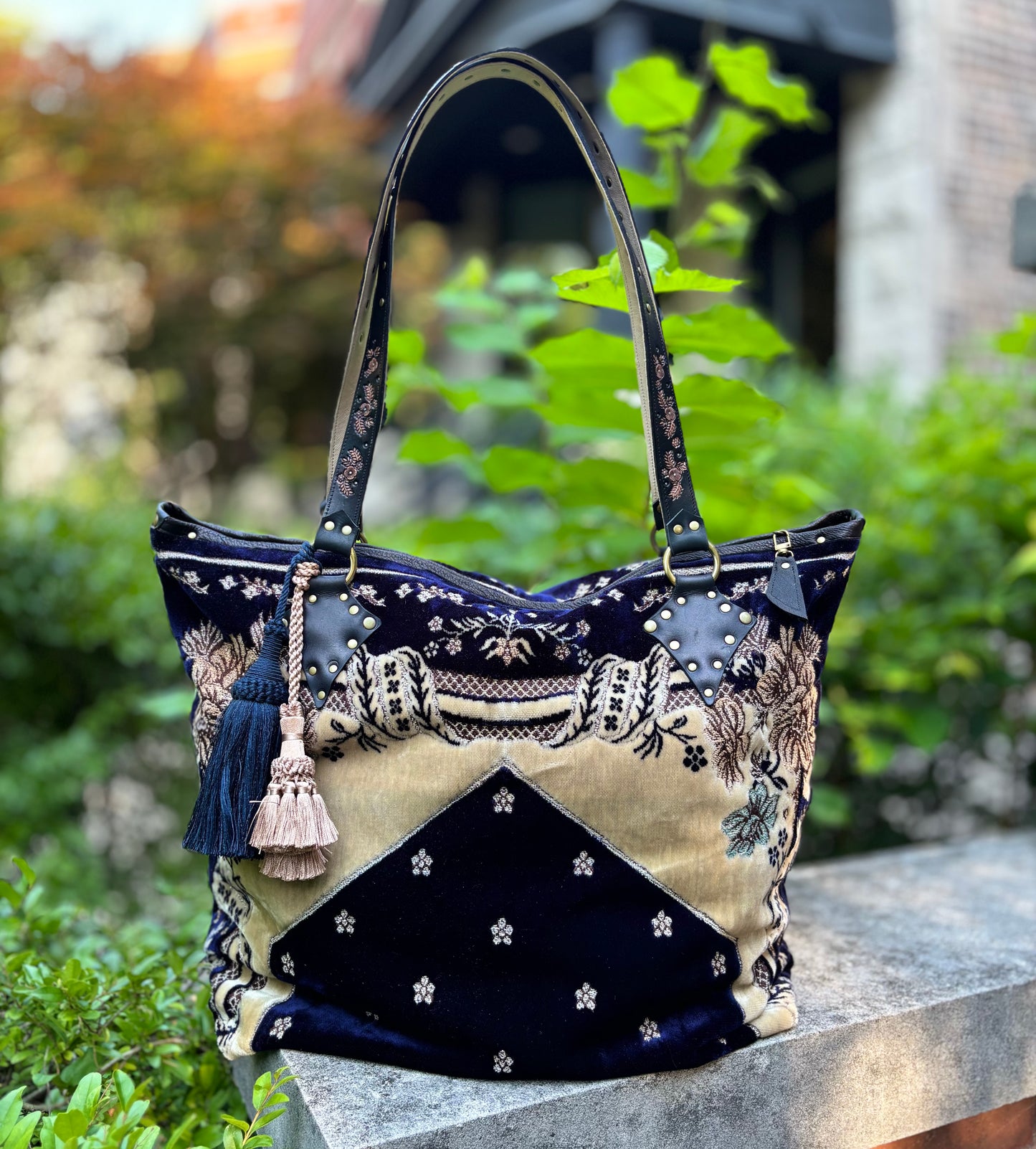 Navy Floral Velvet Prayer Mat Ziptop Bag
