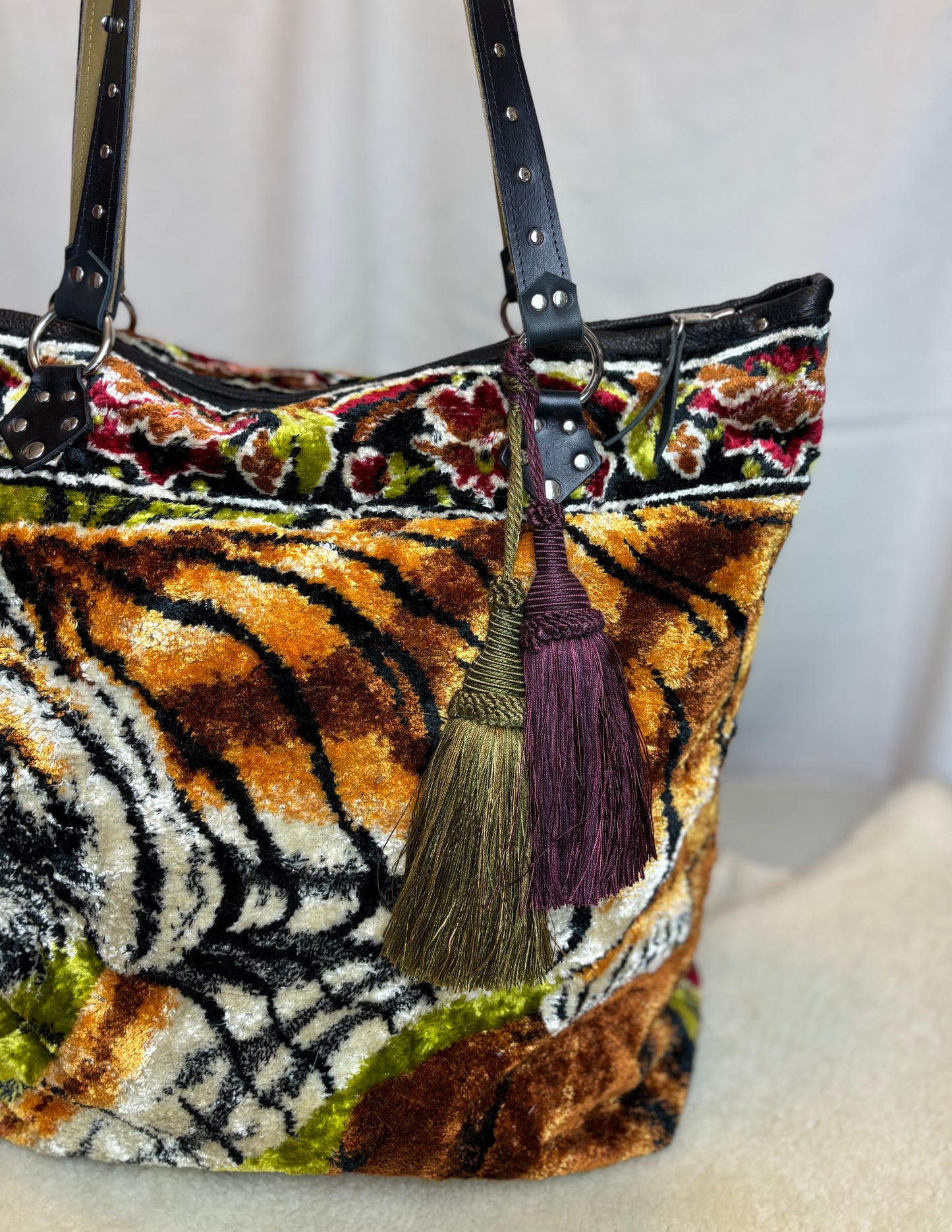 Tiger Velvet Ziptop Bag
