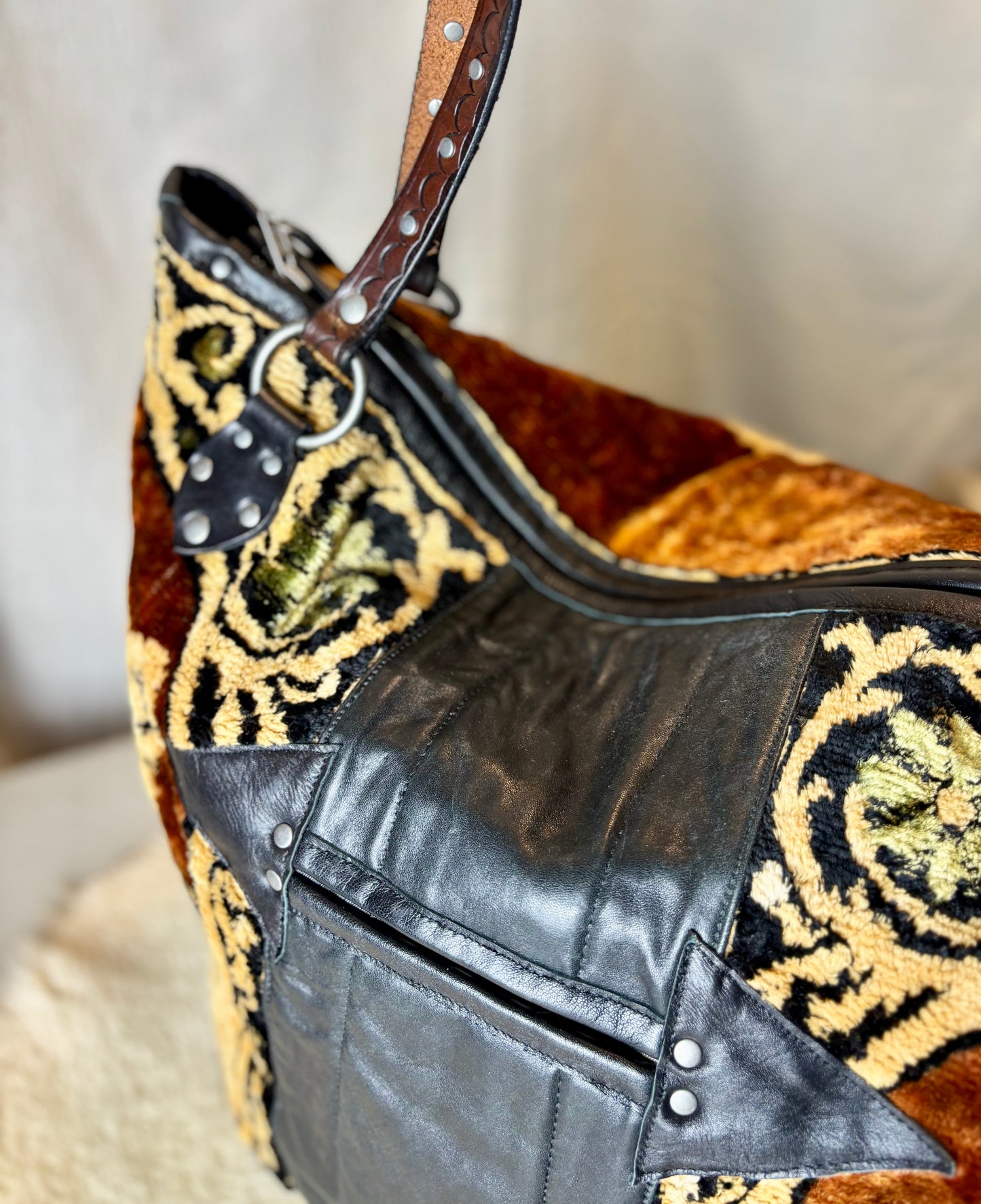 Vintage Velvet Kitty Bag