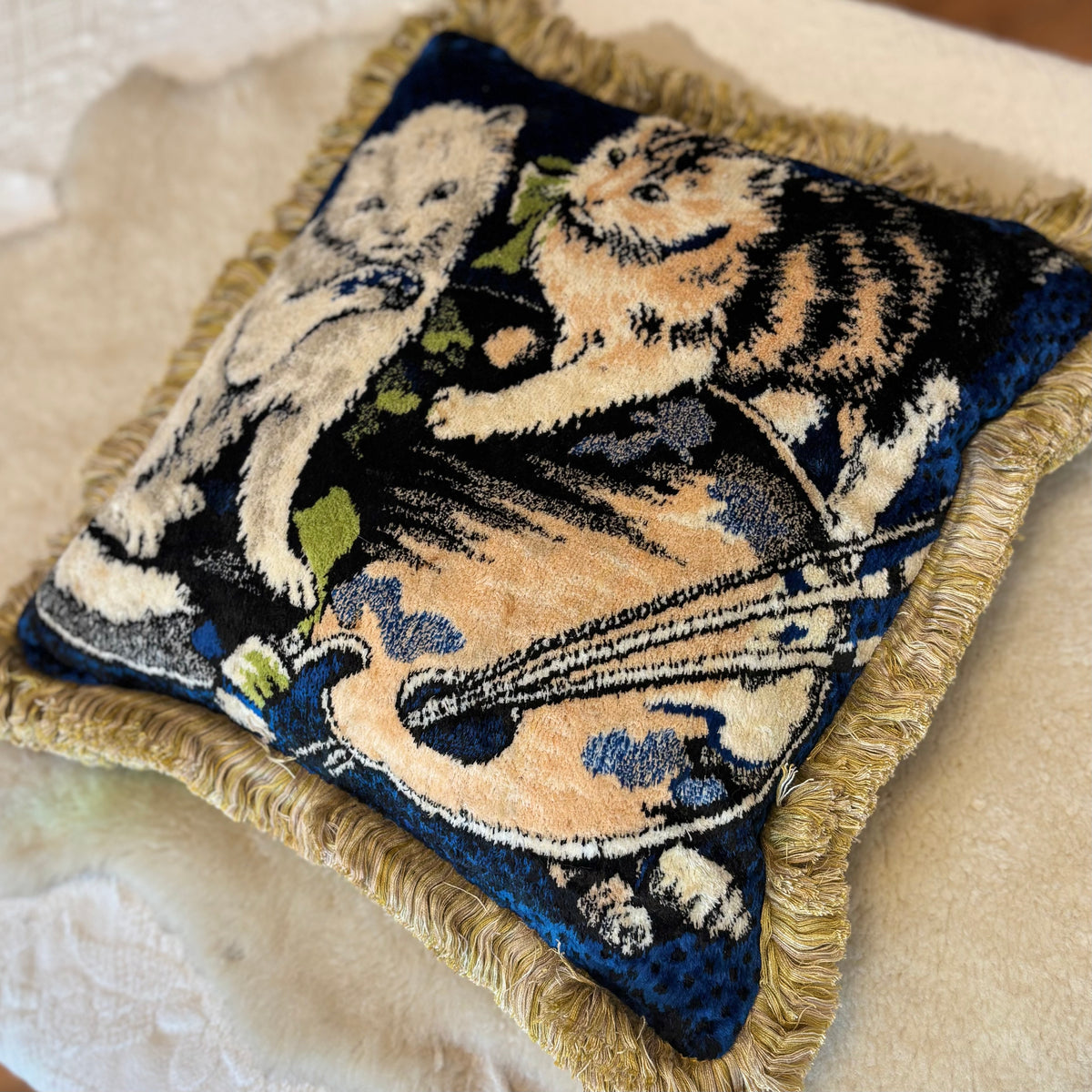 Art Cats Vintage Velvet Pillow