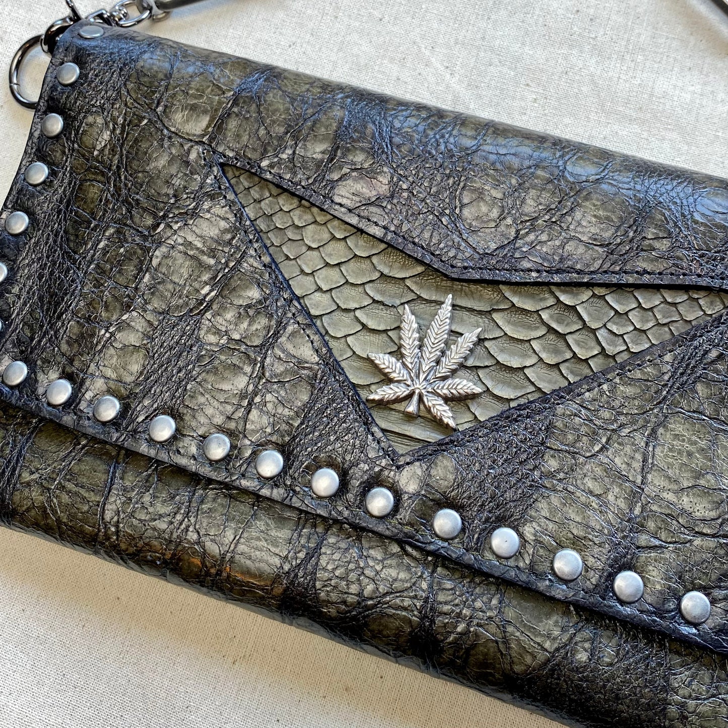 Olive Mossy Texture Weed Leaf Clutch & Cuff