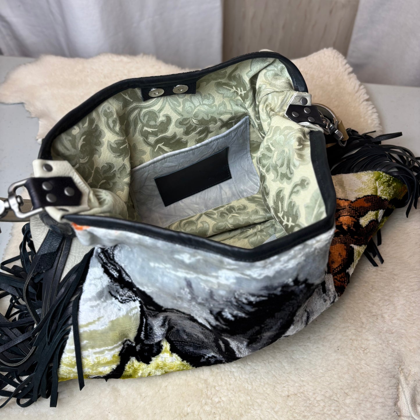 3 Horses Velvet Tapestry Bag