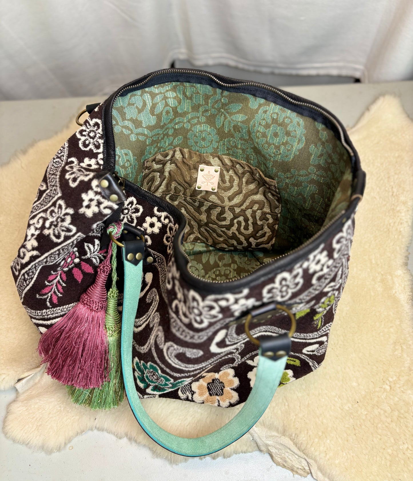 Brown Floral Prayer Mat Ziptop Bag