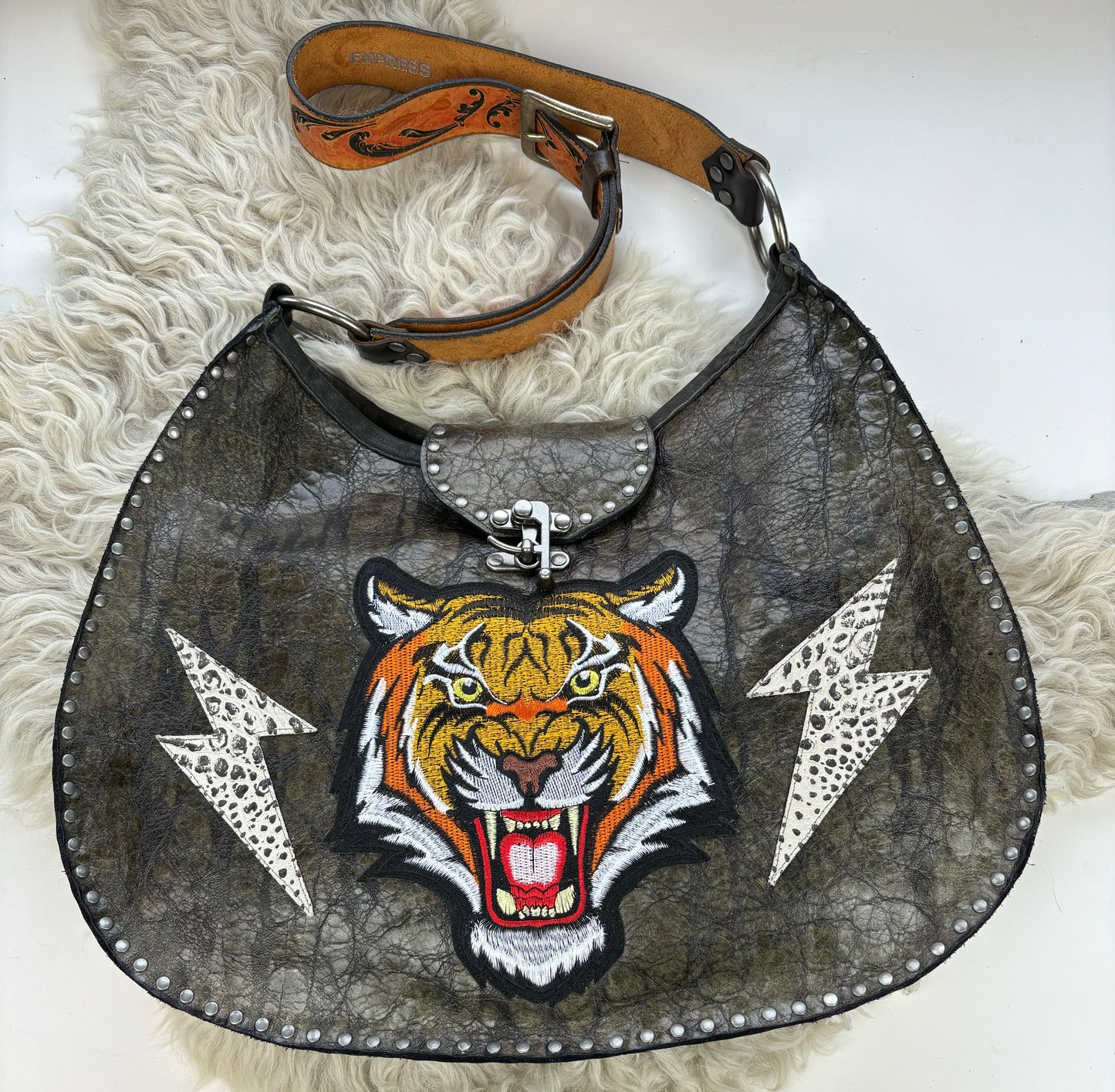 Olive Tree Bark Tiger Head Oversized Bag