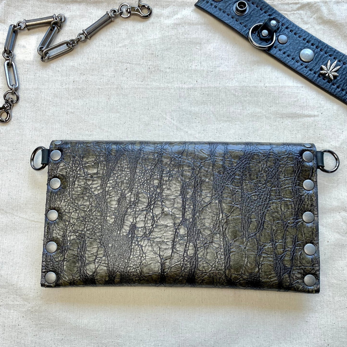 Olive Mossy Texture Weed Leaf Clutch & Cuff