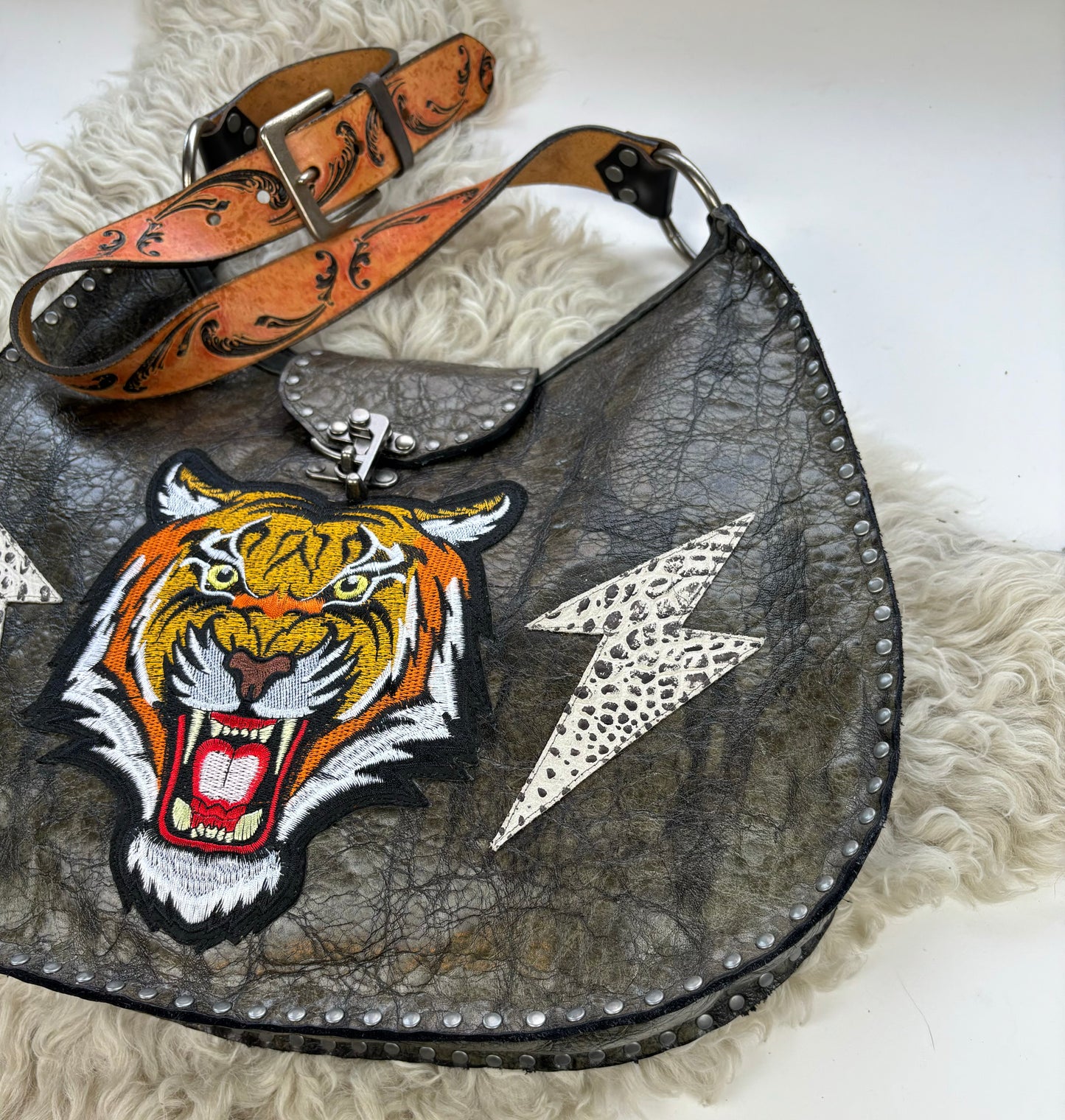 Olive Tree Bark Tiger Head Oversized Bag