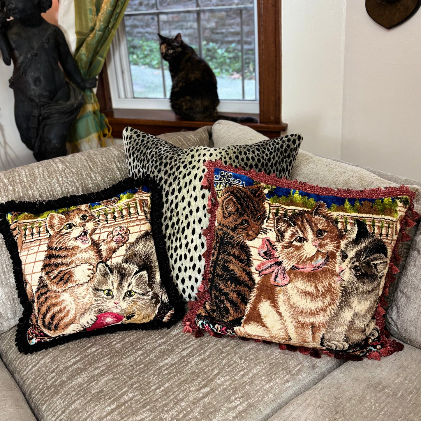 Sweet Kitties Vintage Velvet Pillow