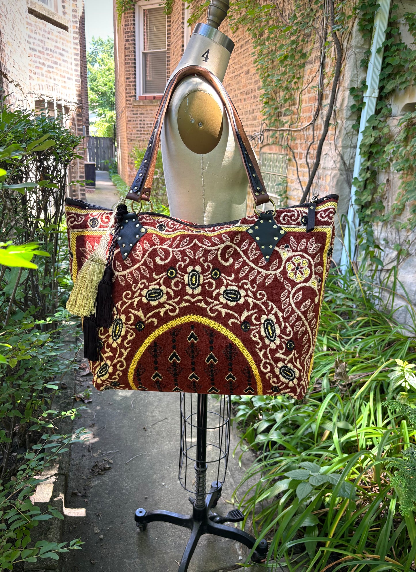 Oxblood Prayer Mat Ziptop Bag
